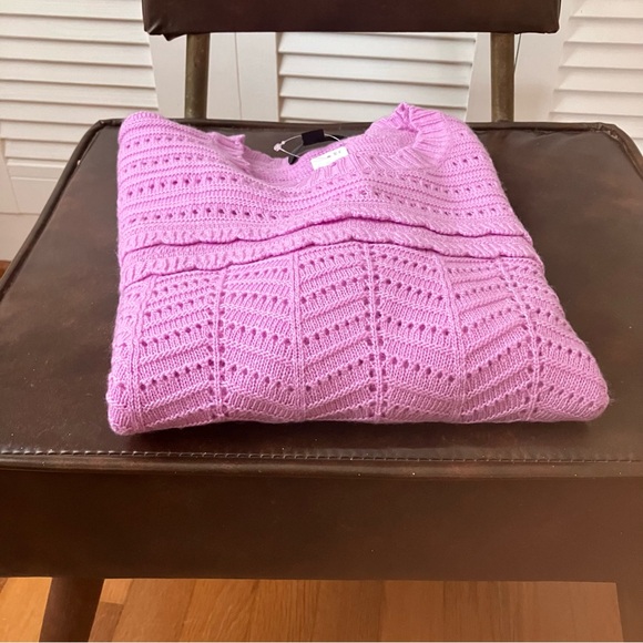 J. Crew Crewneck Scalloped Pointelle Sweater in Lilac - Size M NWT - Picture 2 of 5